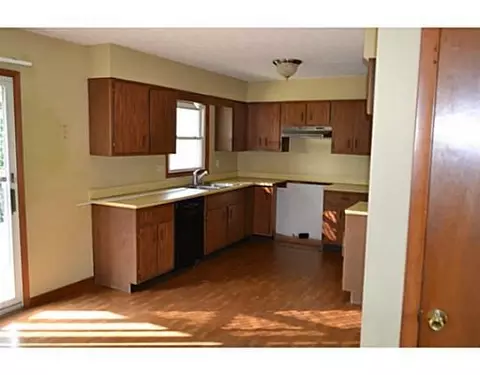 1927 Croft, Springfield, OH 45503 photo 9