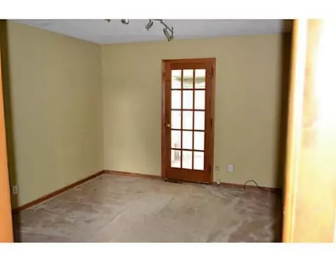 1927 Croft, Springfield, OH 45503 photo 16