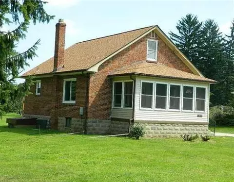 3014 Troehler Rd, Springfield, OH 45505 photo 1