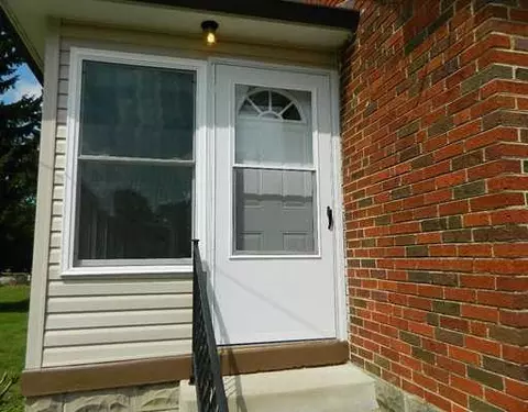 3014 Troehler Rd, Springfield, OH 45505 photo 2