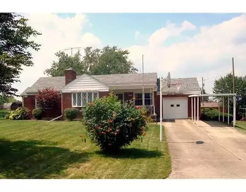 1617 Uplands Dr, Springfield, OH 45506 photo 1