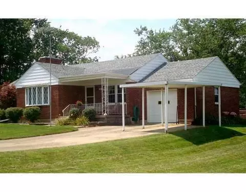 1617 Uplands Dr, Springfield, OH 45506 photo 2