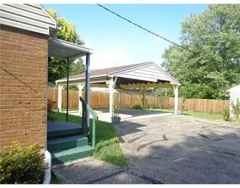 1722 Trinity Dr, Springfield, OH 45503 photo 3