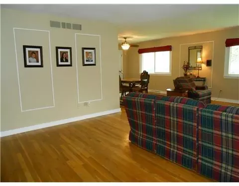 2626 Carousel Dr, Springfield, OH 45503 photo 5