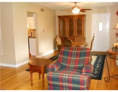 2626 Carousel Dr, Springfield, OH 45503 photo 9