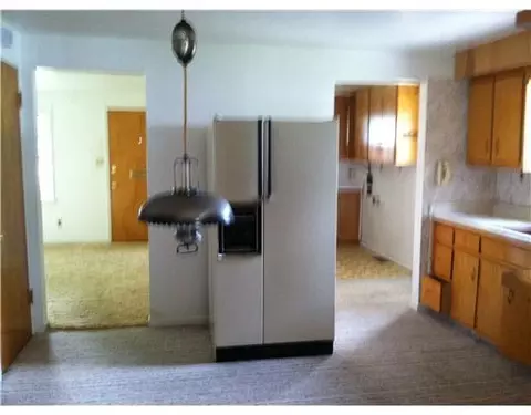 627 Lawnview Ave, Springfield, OH 45505 photo 3