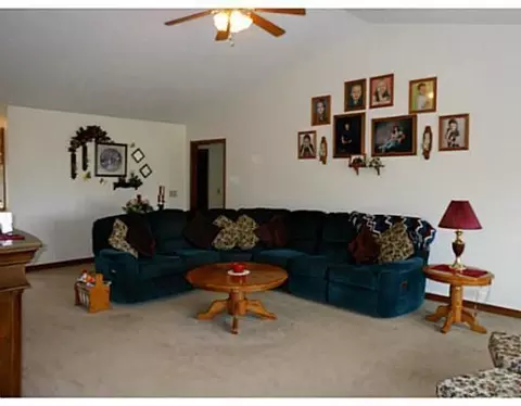 1820 Cisco, Sidney, OH 45365 photo 4