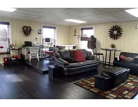 483 E County Line Rd, Springfield, OH 45502 photo 25