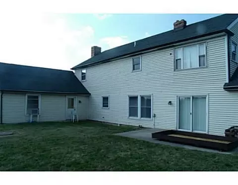483 E County Line Rd, Springfield, OH 45502 photo 5