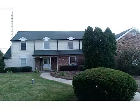 483 E County Line Rd, Springfield, OH 45502 photo 3