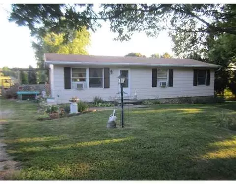 2911 Old Springfield Rd, Springfield, OH 45502 photo 1