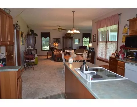 780 Timberview, Springfield, OH 45502 photo 7