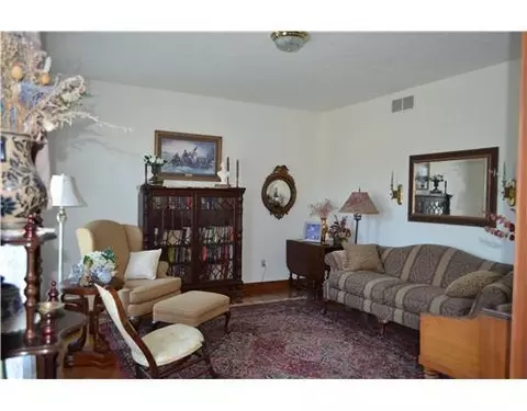 780 Timberview, Springfield, OH 45502 photo 4