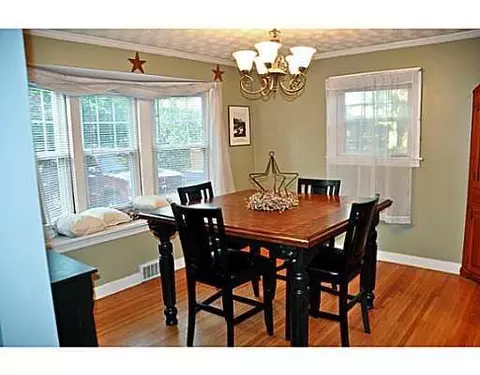 615 Riverside, Springfield, OH 45504 photo 2