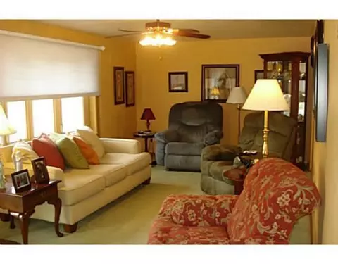 1645 Montego, Springfield, OH 45503 photo 12