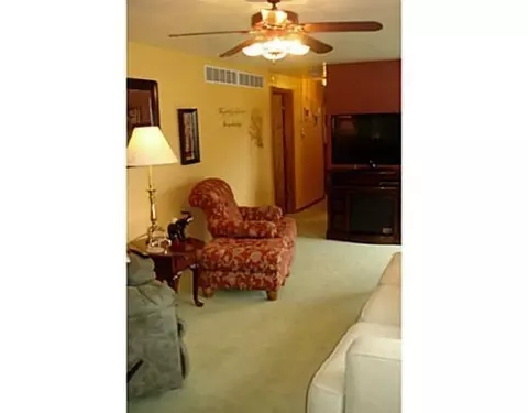 1645 Montego, Springfield, OH 45503 photo 14