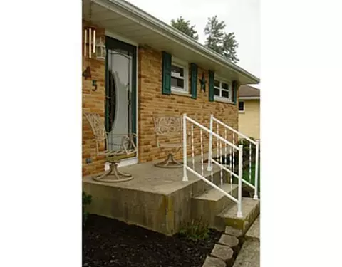 1645 Montego, Springfield, OH 45503 photo 2
