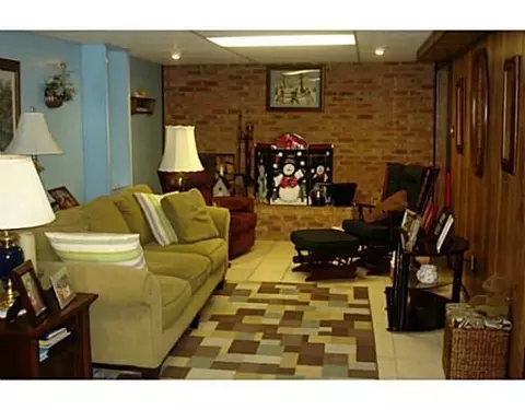 1645 Montego, Springfield, OH 45503 photo 19