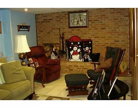 1645 Montego, Springfield, OH 45503 photo 21