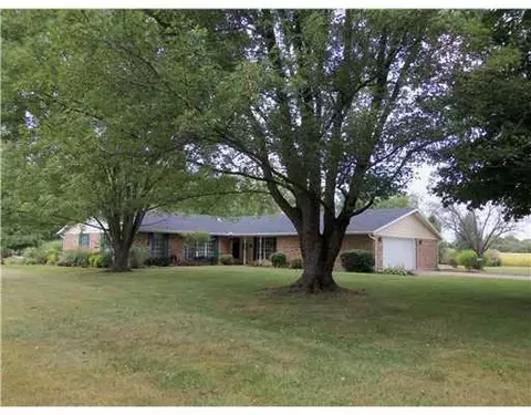 3680 Rocky Pt, Springfield, OH 45502 photo 1