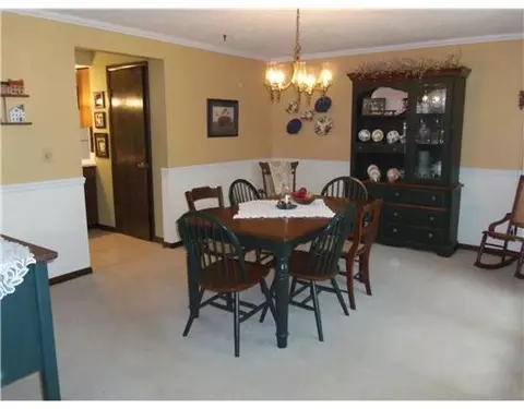 3680 Rocky Pt, Springfield, OH 45502 photo 6