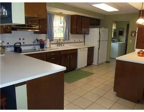 3680 Rocky Pt, Springfield, OH 45502 photo 7