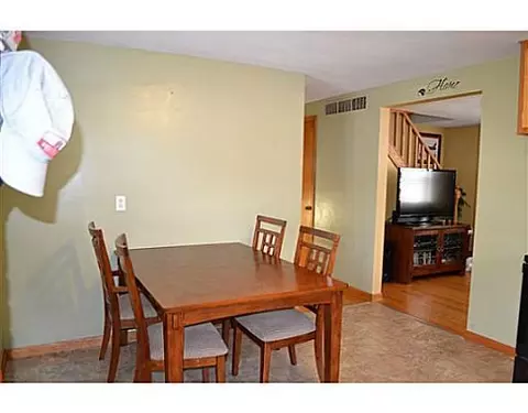 4632 Willowbrook, Springfield, OH 45503 photo 4