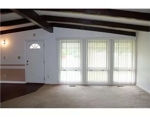 546 Piney Br, Springfield, OH 45503 photo 2