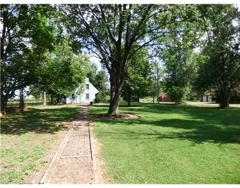 4490 W National, Springfield, OH 45504 photo 3