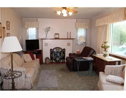 828 Riverside, Springfield, OH 45504 photo 2