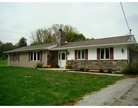 2296 Snyder Domer, Springfield, OH 45502 photo 1
