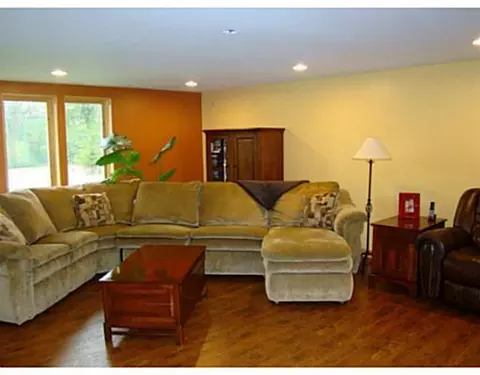2296 Snyder Domer, Springfield, OH 45502 photo 11
