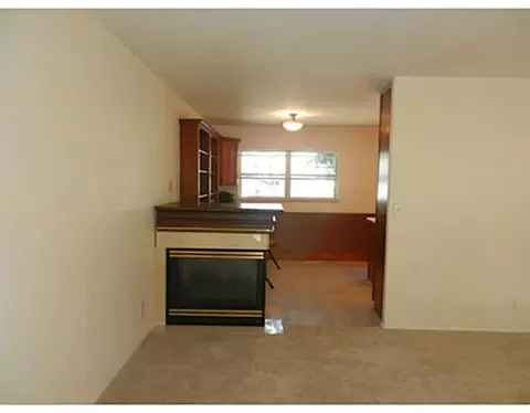 1522 Hyannis, Springfield, OH 45503 photo 3