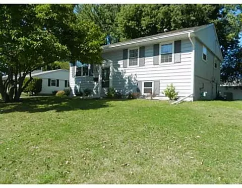 1522 Hyannis, Springfield, OH 45503 photo 1