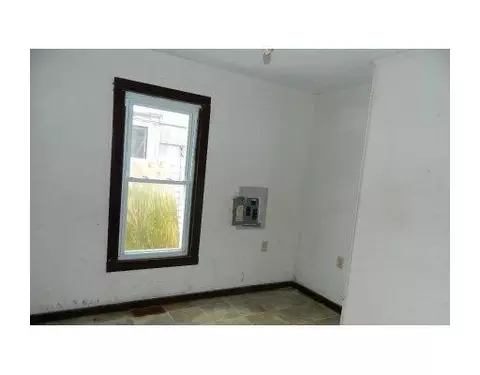 1570 Cora, Springfield, OH 45503 photo 4