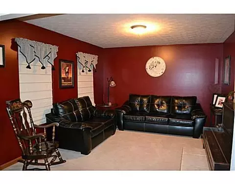 1325 Ryan Rd, Springfield, OH 45503 photo 2