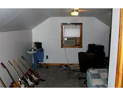 1202 Maple St, Troy, OH 45373 photo 2