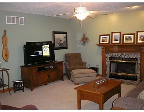 4146 Ashton Ln, Springfield, OH 45503 photo 9