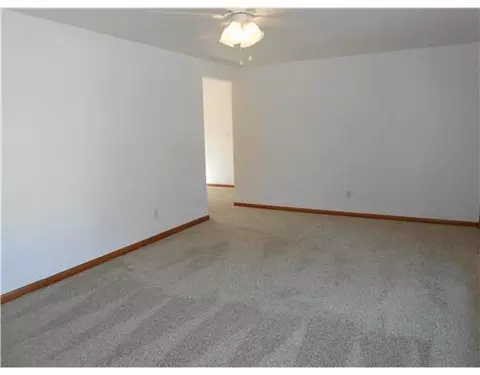1835 Biscayne Dr, Springfield, OH 45503 photo 5