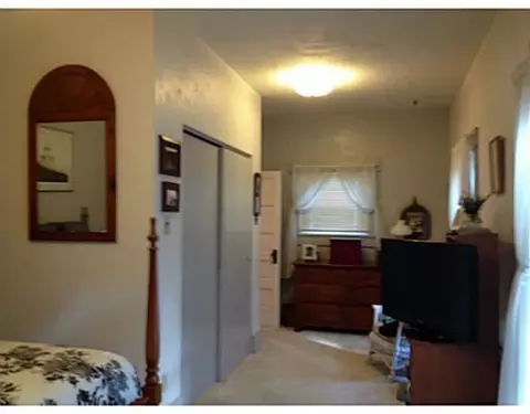 930 E Main St, Troy, OH 45373 photo 9