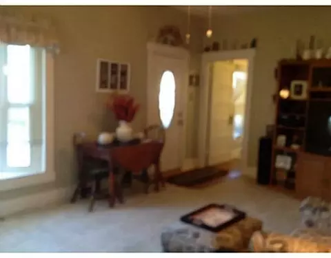 930 E Main St, Troy, OH 45373 photo 2