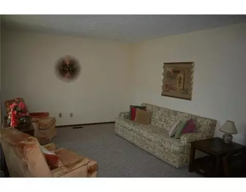 529 Archer Ln #529, Springfield, OH 45503 photo 2