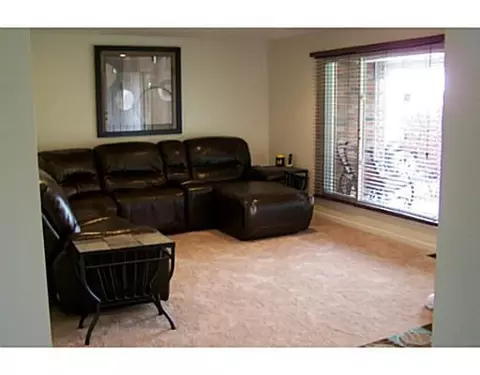 5861 Twitchell, Springfield, OH 45502 photo 10