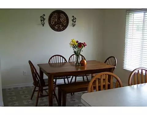 5861 Twitchell, Springfield, OH 45502 photo 12