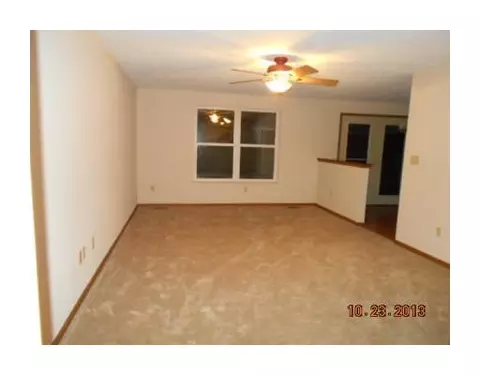 1723 Delmar Dr, Springfield, OH 45503 photo 4