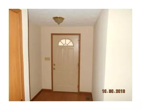 1723 Delmar Dr, Springfield, OH 45503 photo 2