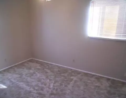 227 W Auburn, Springfield, OH 45506 photo 2