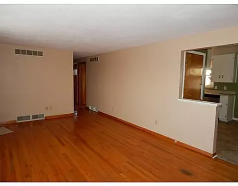 4312 Wabash Dr, Springfield, OH 45503 photo 3