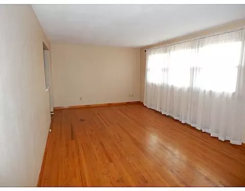 4312 Wabash Dr, Springfield, OH 45503 photo 2