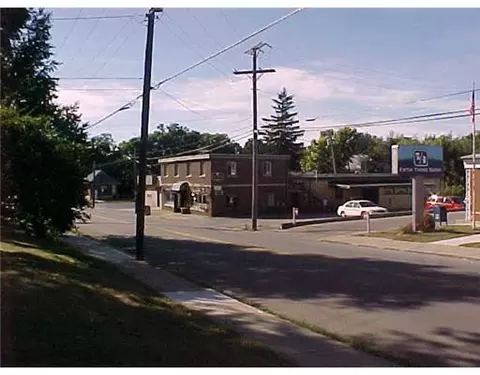 110 E Broadway, Covington, OH 45318 photo 3